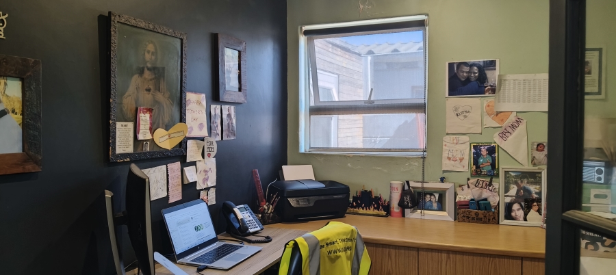 3 Bedroom Property for Sale in Uitsig Western Cape